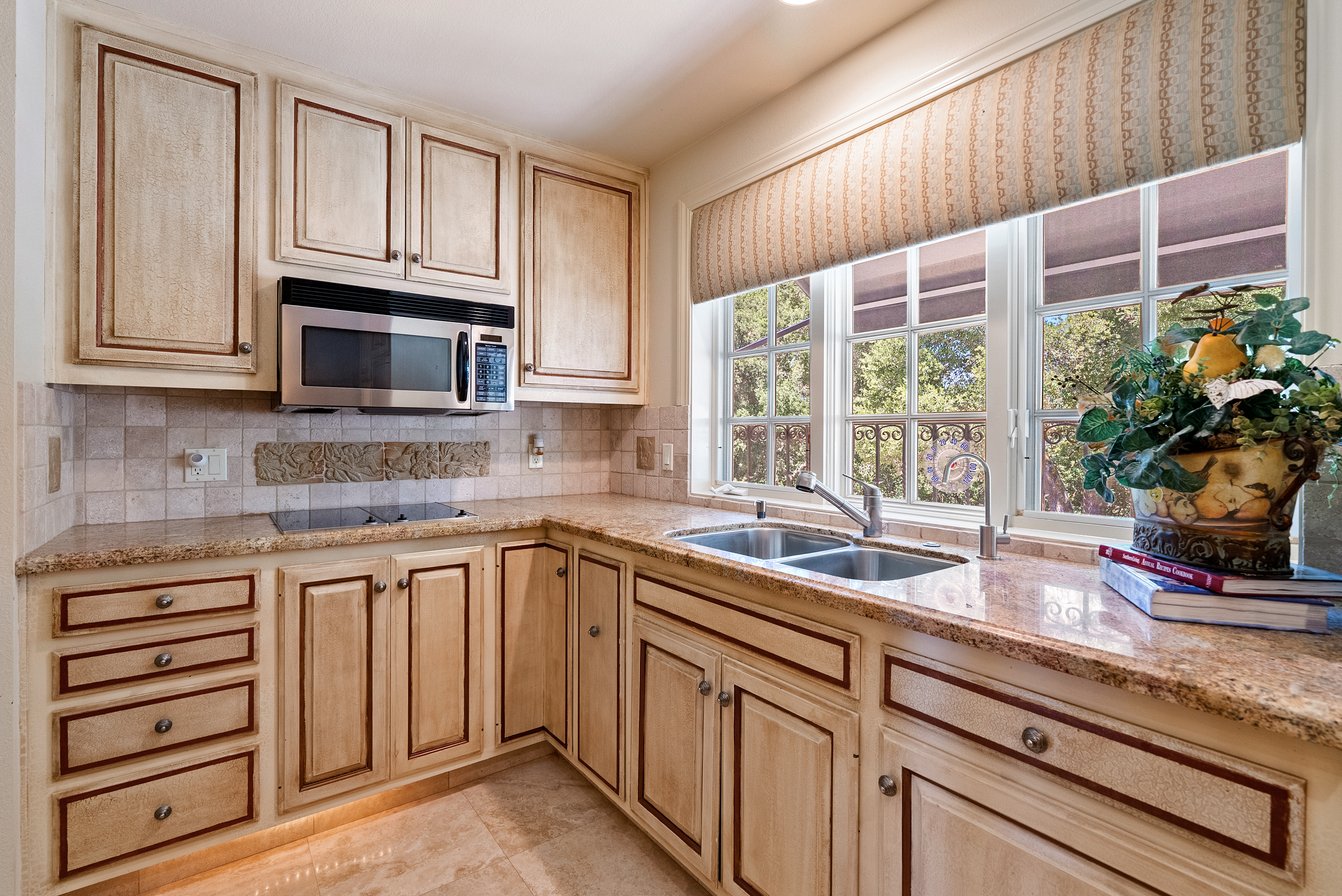  5405 Vineyard Drive - 物件實景