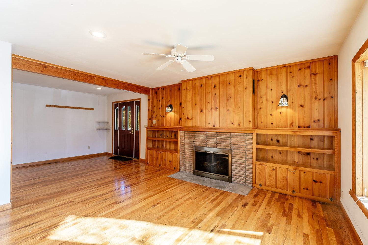 Sheridan, Wyoming, 82801, United States, 4 Bedrooms Bedrooms, ,2 BathroomsBathrooms,Residential,For Sale,1987057