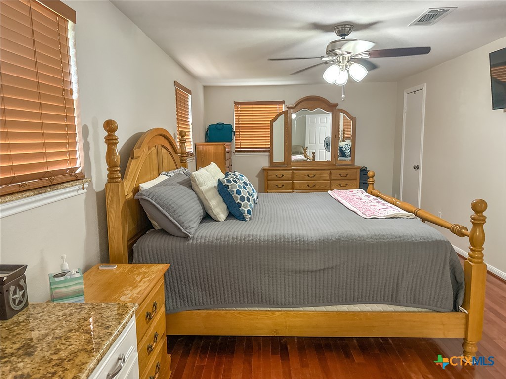 6072 County Road 122, Hallettsville, Texas, 77964, United States, 4 Bedrooms Bedrooms, ,2 BathroomsBathrooms,Residential,For Sale,6072 County Road 122,1589368
