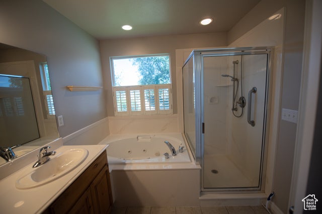 Hooper, Utah, 84315, United States, 4 Bedrooms Bedrooms, ,3 BathroomsBathrooms,Residential,For Sale,1904252
