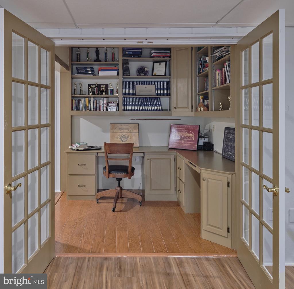 Yardley, Pennsylvania, 19067, United States, 5 Bedrooms Bedrooms, ,5 BathroomsBathrooms,Residential,For Sale,1926265
