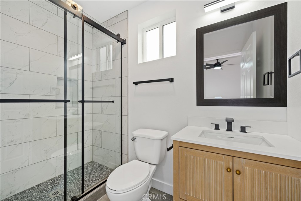Los Angeles, California, 90011, United States, ,Residential,For Sale,1919891
