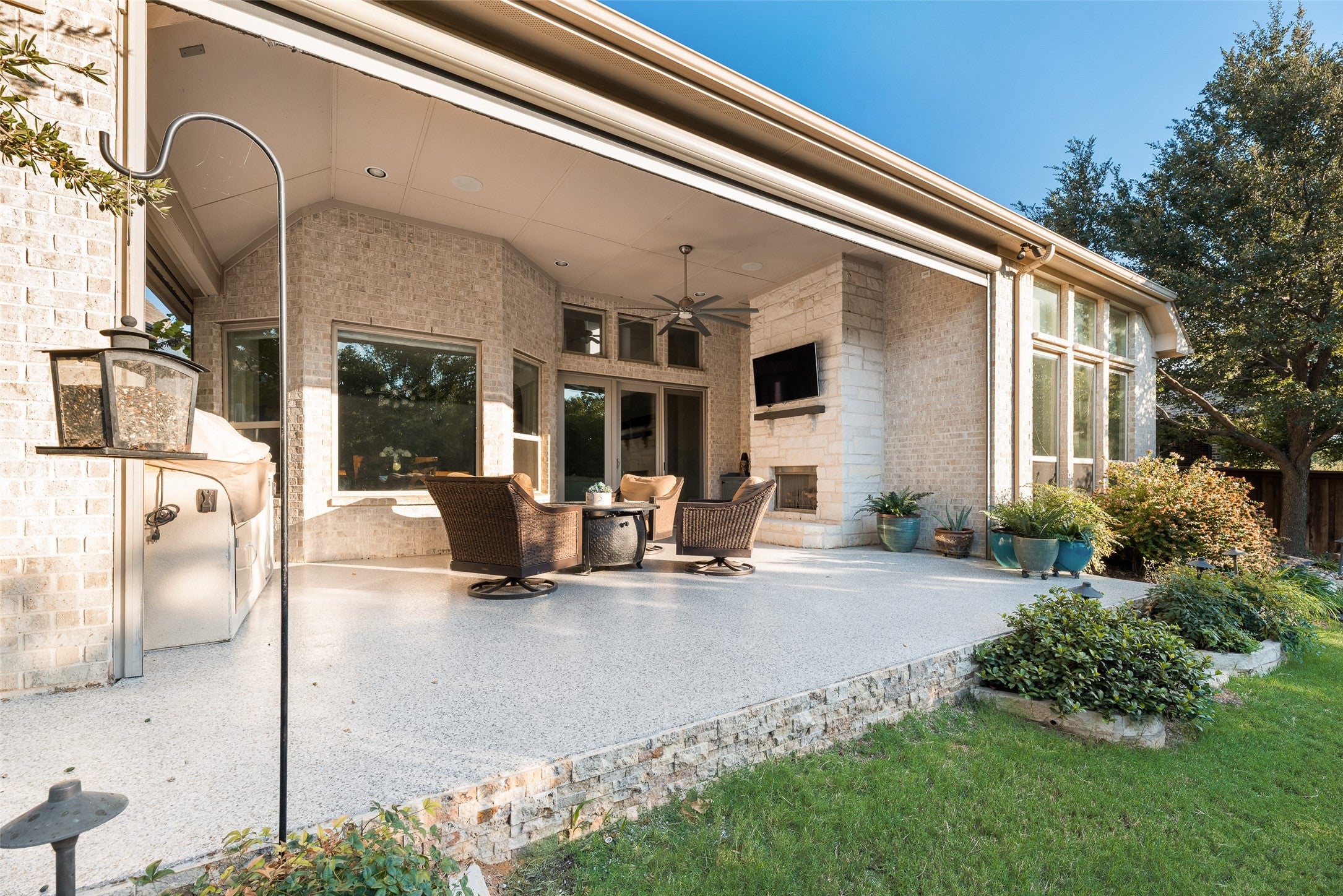 Colleyville, Texas, 76034, United States, 4 Bedrooms Bedrooms, ,5 BathroomsBathrooms,Residential,For Sale,1983129