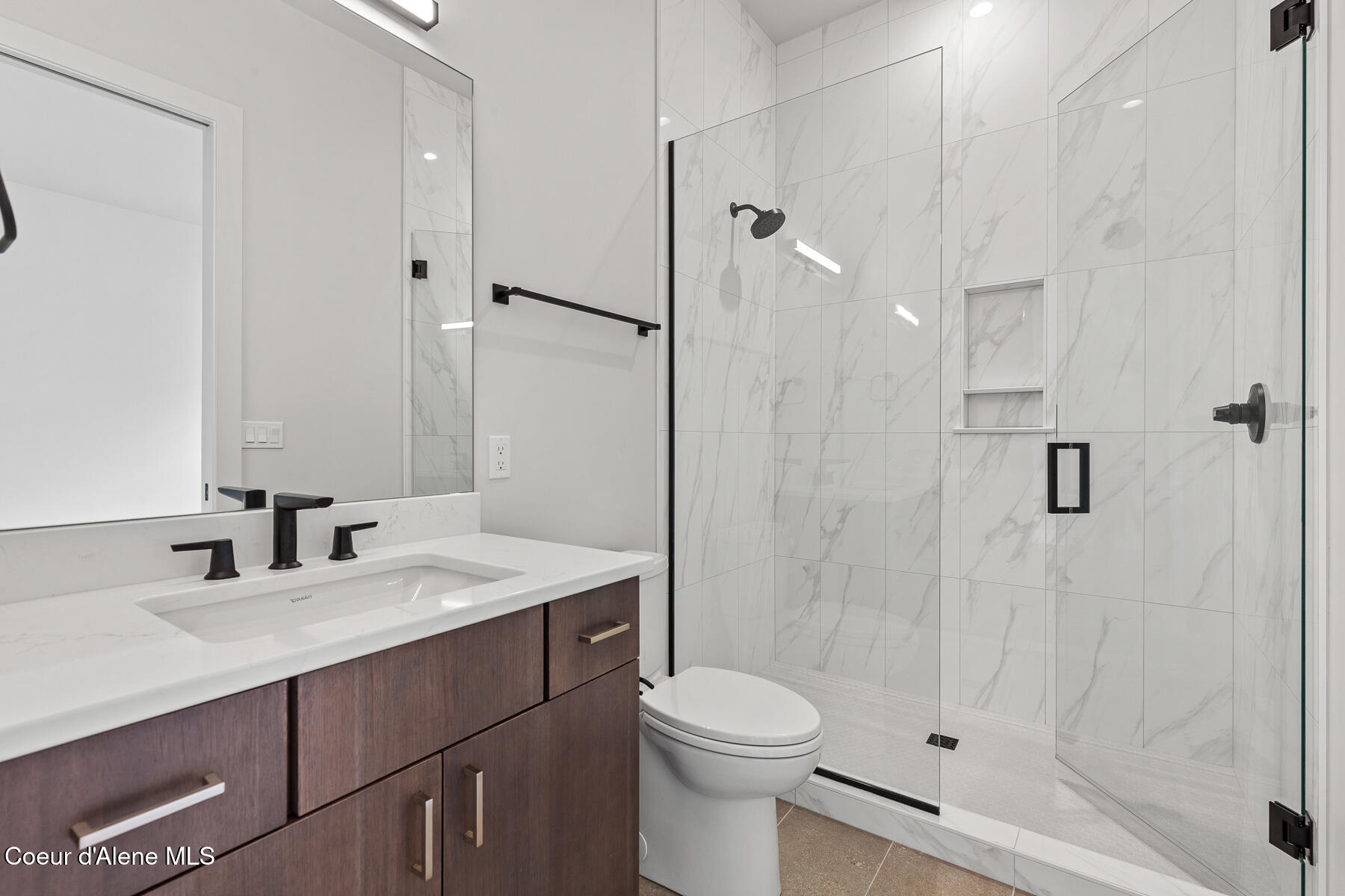 Coeur d'Alene, Idaho, 83815, United States, 2 Bedrooms Bedrooms, ,Residential,For Sale,1984255