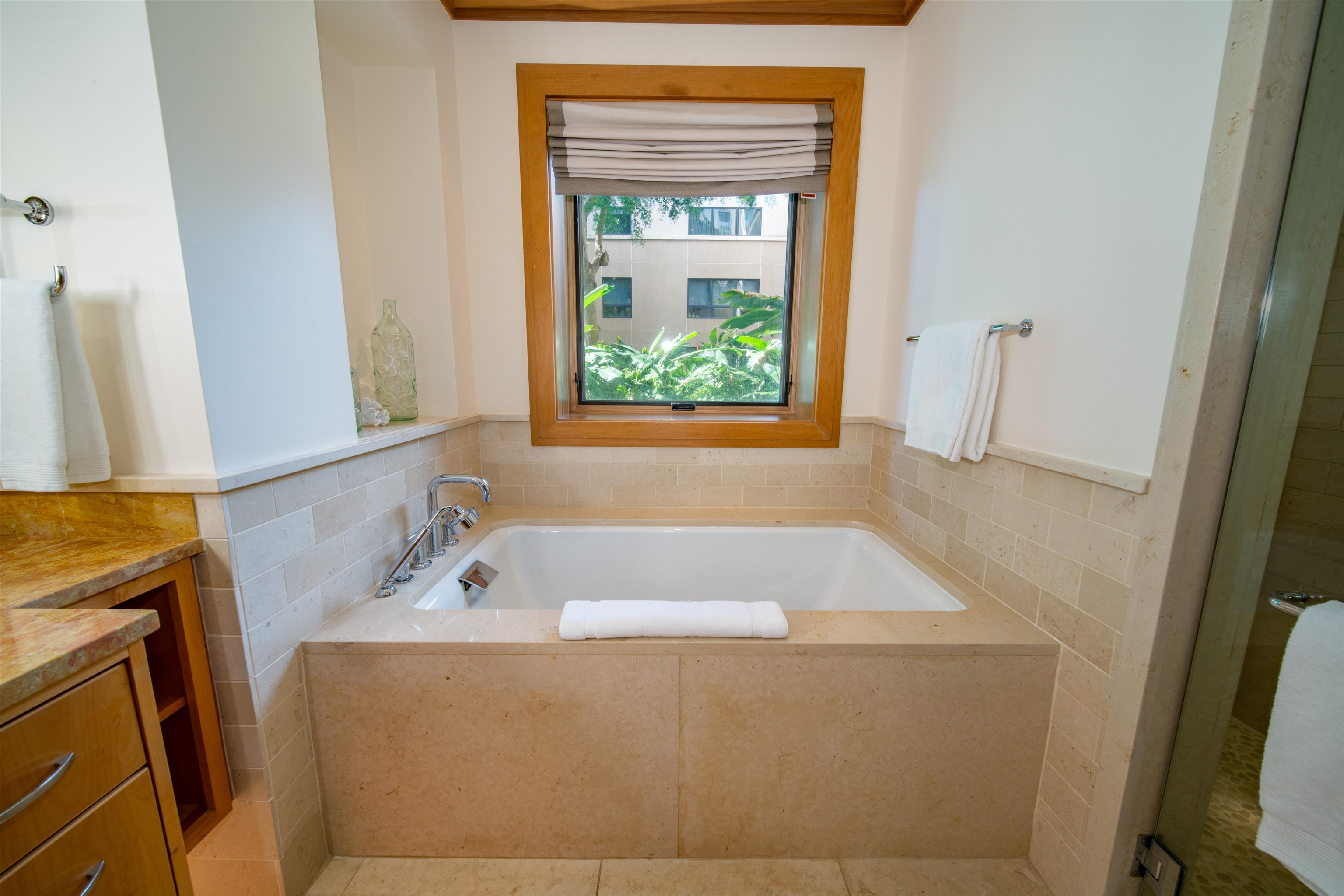 Lahaina, Hawaii, 96761, United States, 3 Bedrooms Bedrooms, ,4 BathroomsBathrooms,Residential,For Sale,1826990