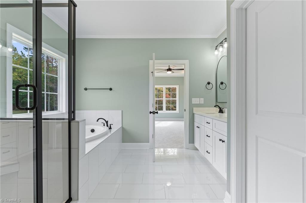 Lexington, North Carolina, 27295, United States, 3 Bedrooms Bedrooms, ,3 BathroomsBathrooms,Residential,For Sale,1840545