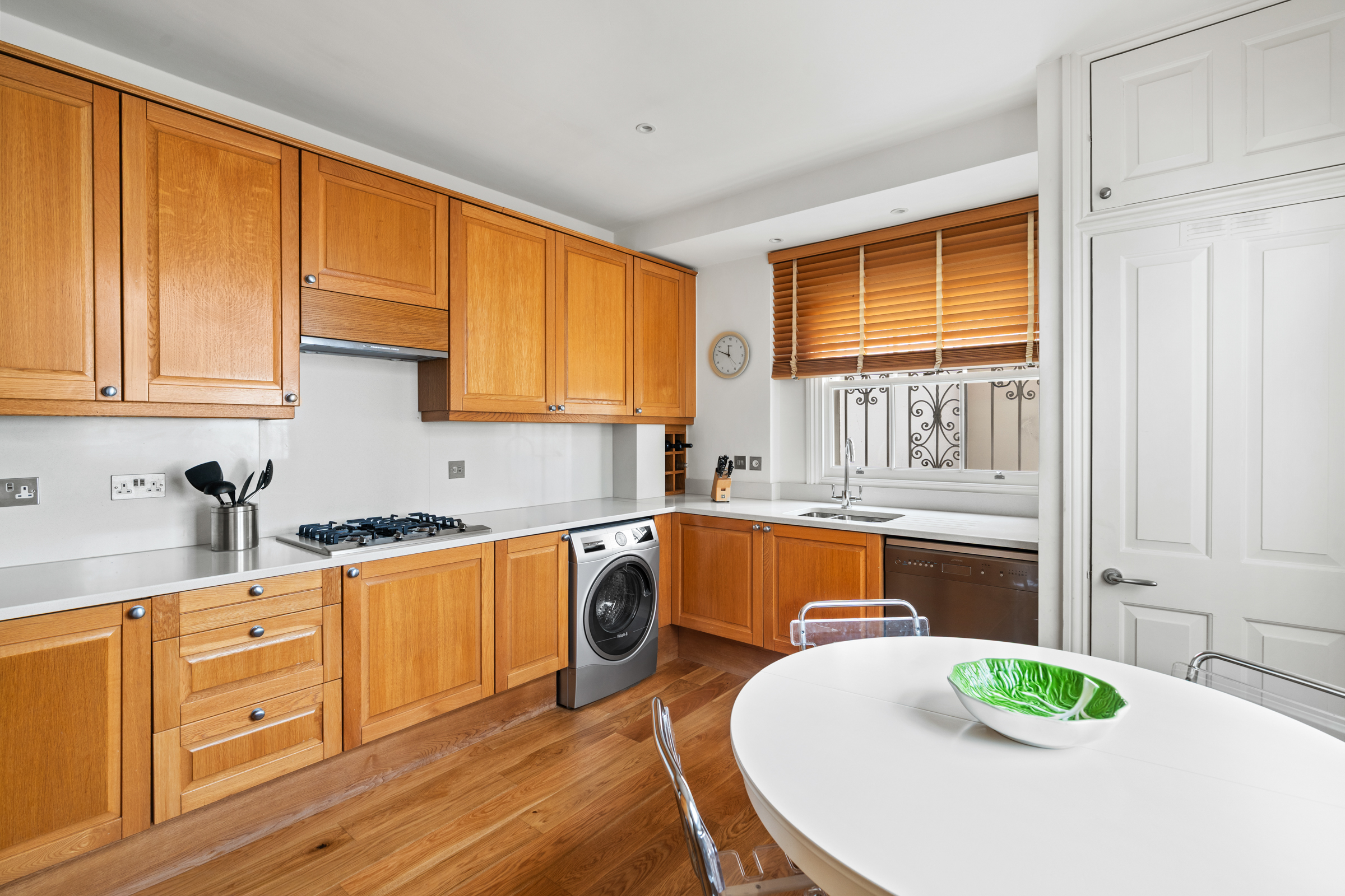  A Grand Lateral Apartment with Its Own Private Entrance in Belgravia - 物件實景