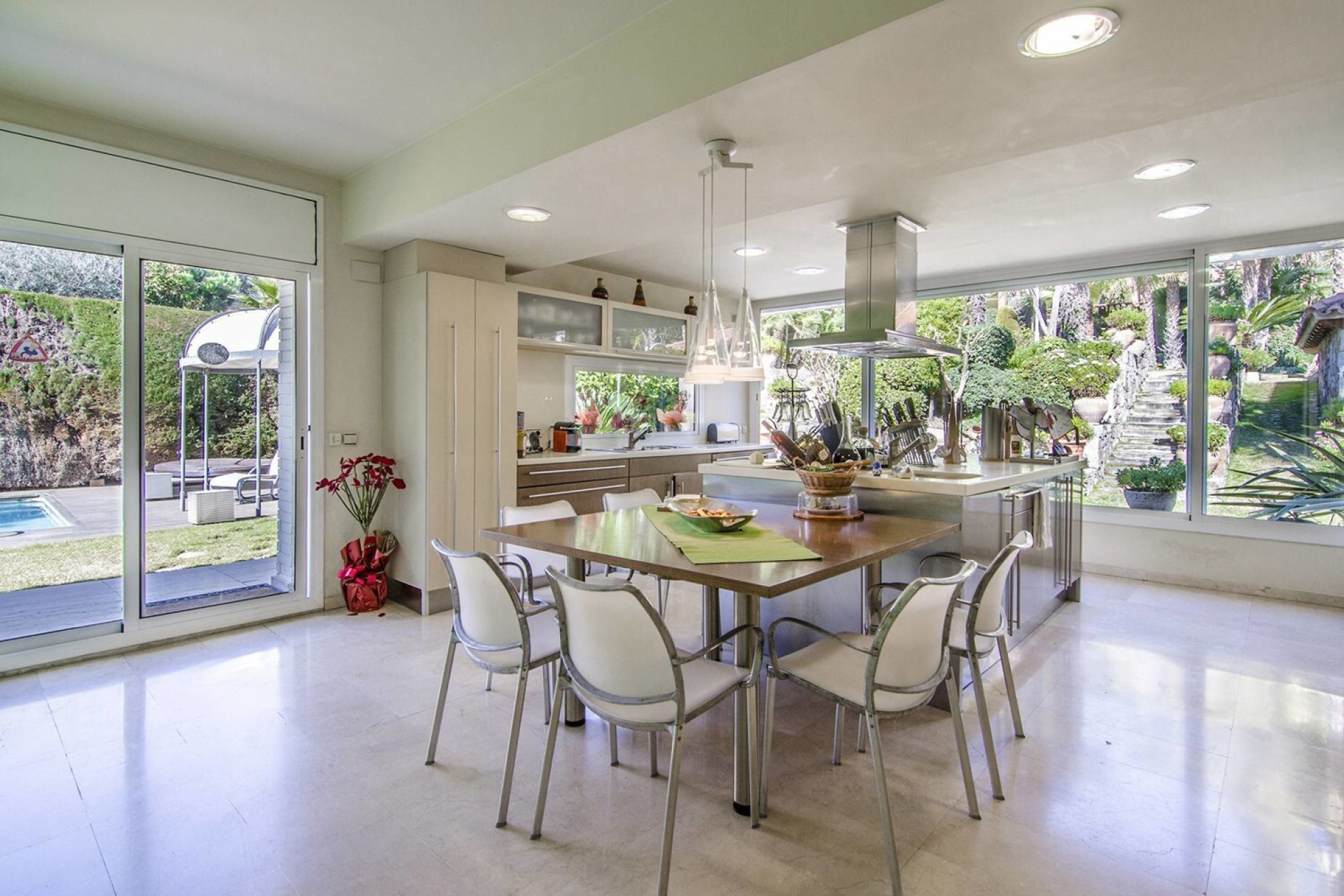  Garden Villa with Sea Views in Can Teixidó - 物件實景