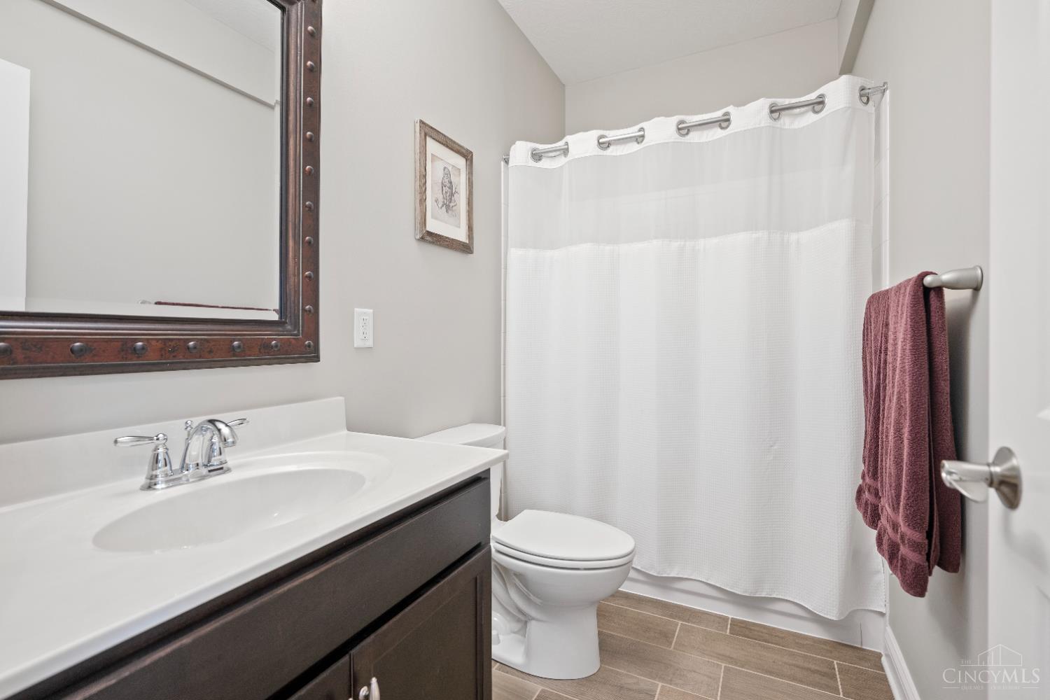Madeira, Ohio, 45243, United States, 4 Bedrooms Bedrooms, ,4 BathroomsBathrooms,Residential,For Sale,1938541