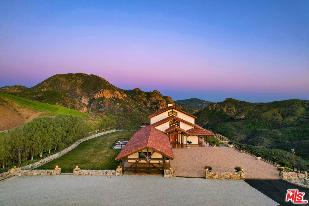 Malibu, California, 90265, United States, 3 Bedrooms Bedrooms, ,5 BathroomsBathrooms,Residential,For Sale,1760358