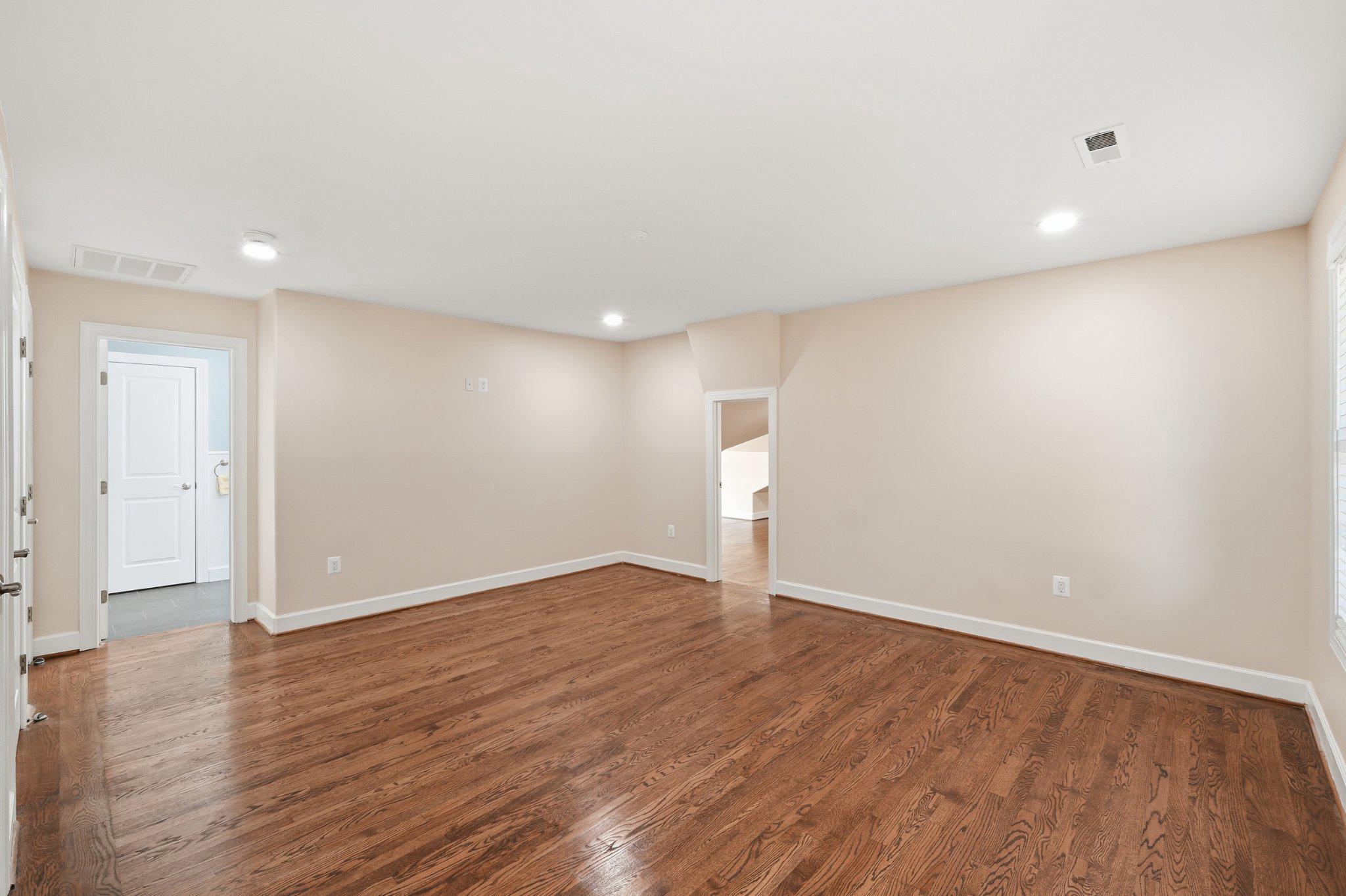  6340 Old Dominion Drive, Mclean, VA, 22101 - 物件實景
