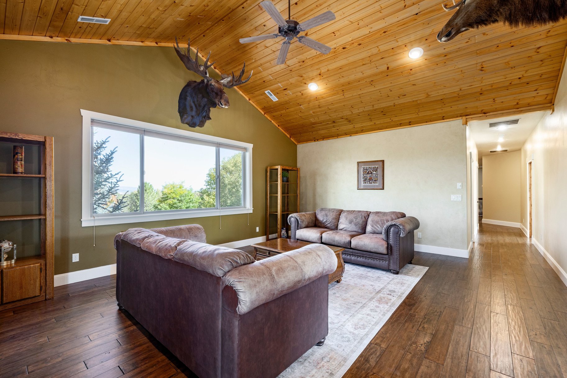  Family Compound with Sports Court, Privacy, and Horseshoe Mountain Views - 物件實景