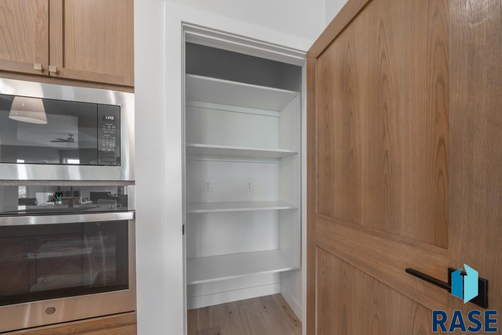 Sioux Falls, South Dakota, 57110, United States, 2 Bedrooms Bedrooms, ,2 BathroomsBathrooms,Residential,For Sale,2005980