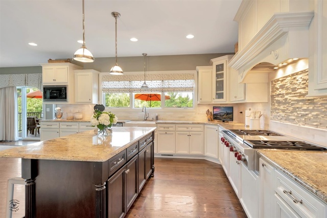 Mokena, Illinois, 60448, United States, 4 Bedrooms Bedrooms, ,3 BathroomsBathrooms,Residential,For Sale,1864687