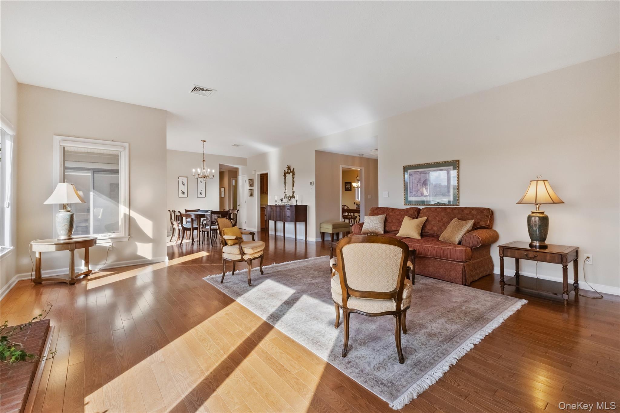 Somers, New York, 10589, United States, 3 Bedrooms Bedrooms, ,2 BathroomsBathrooms,Residential,For Sale,1989614