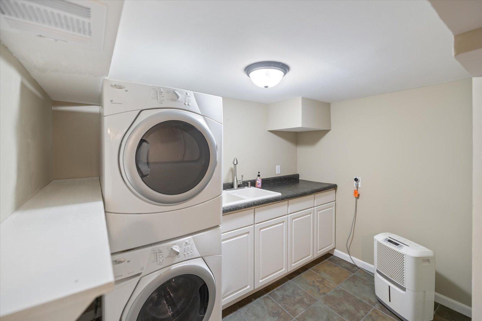 Minneapolis, Minnesota, 55418, United States, 4 Bedrooms Bedrooms, ,2 BathroomsBathrooms,Residential,For Sale,1970458