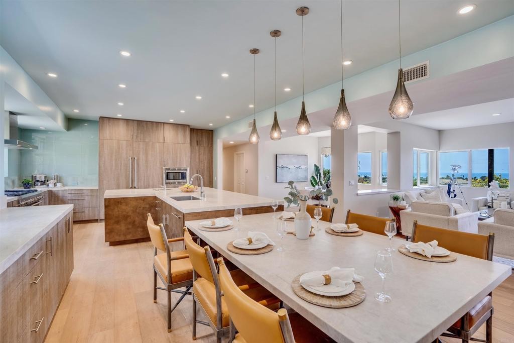 1669 Burgundy Rd., Encinitas, California, 92024, United States, 6 Bedrooms Bedrooms, ,5 BathroomsBathrooms,Residential,For Sale,1669 Burgundy Rd.,1537433