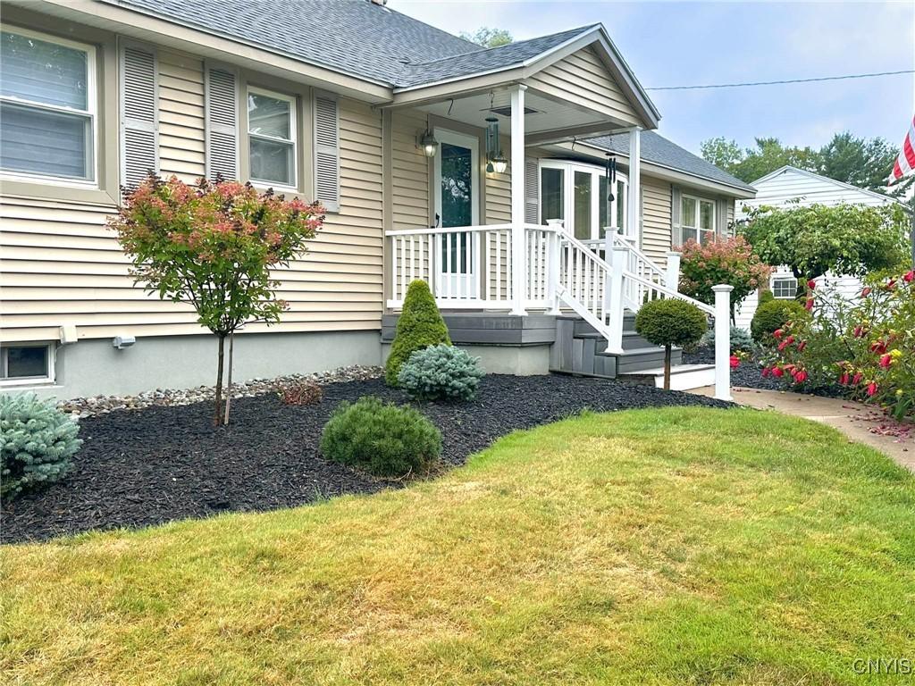 New Hartford, New York, 13413, United States, 4 Bedrooms Bedrooms, ,5 BathroomsBathrooms,Residential,For Sale,1932756