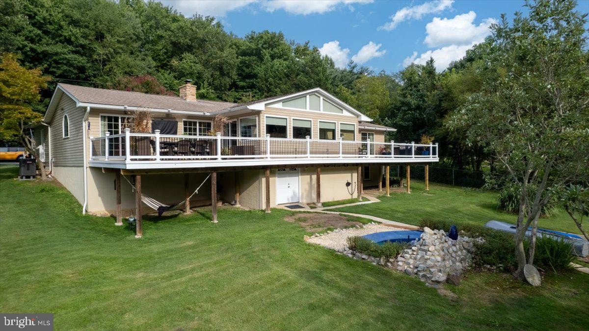 PASADENA, Maryland, 21122, United States, 4 Bedrooms Bedrooms, ,4 BathroomsBathrooms,Residential,For Sale,1979207