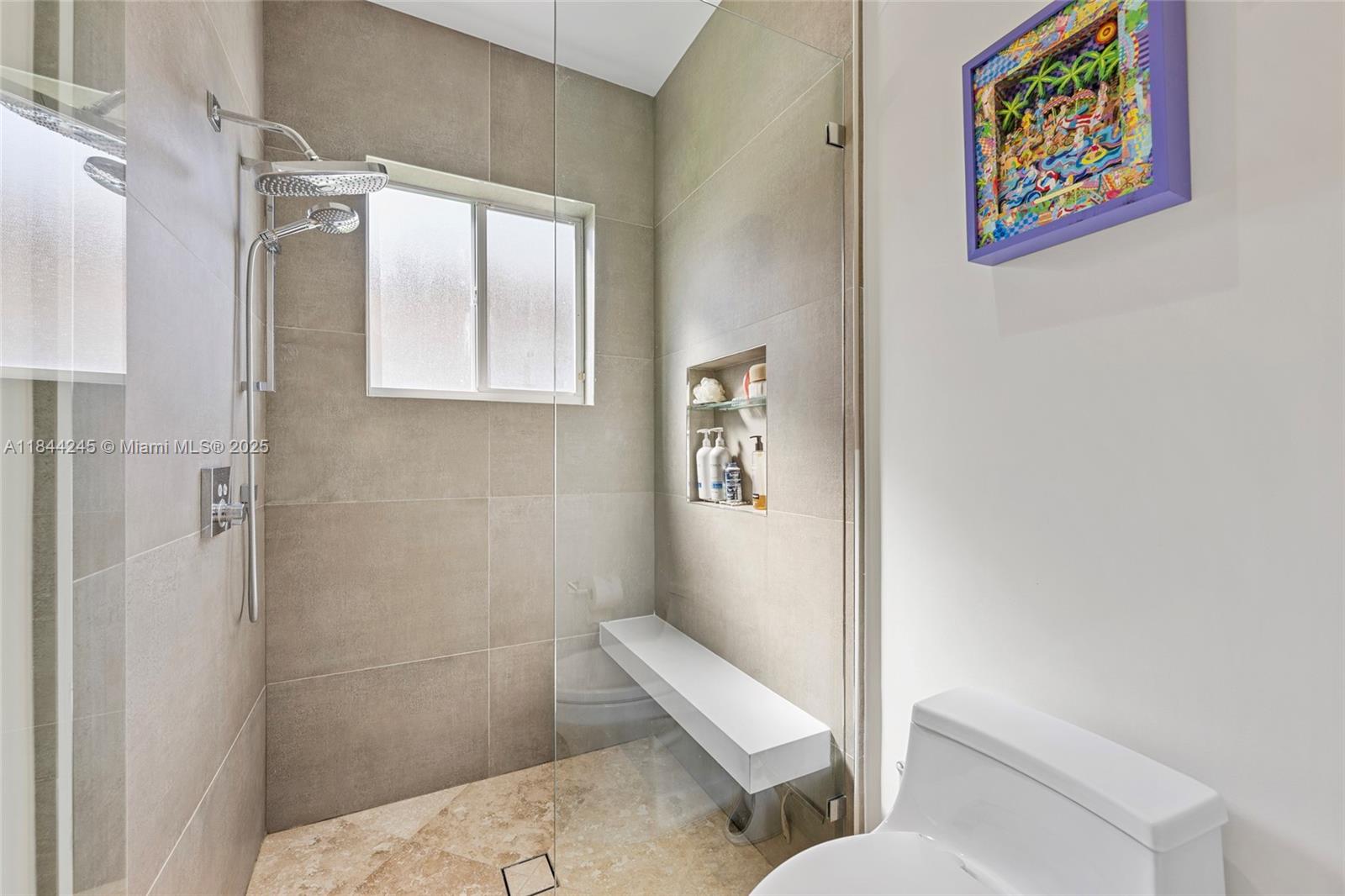 Weston, Florida, 33327, United States, 5 Bedrooms Bedrooms, ,4 BathroomsBathrooms,Residential,For Sale,1901974