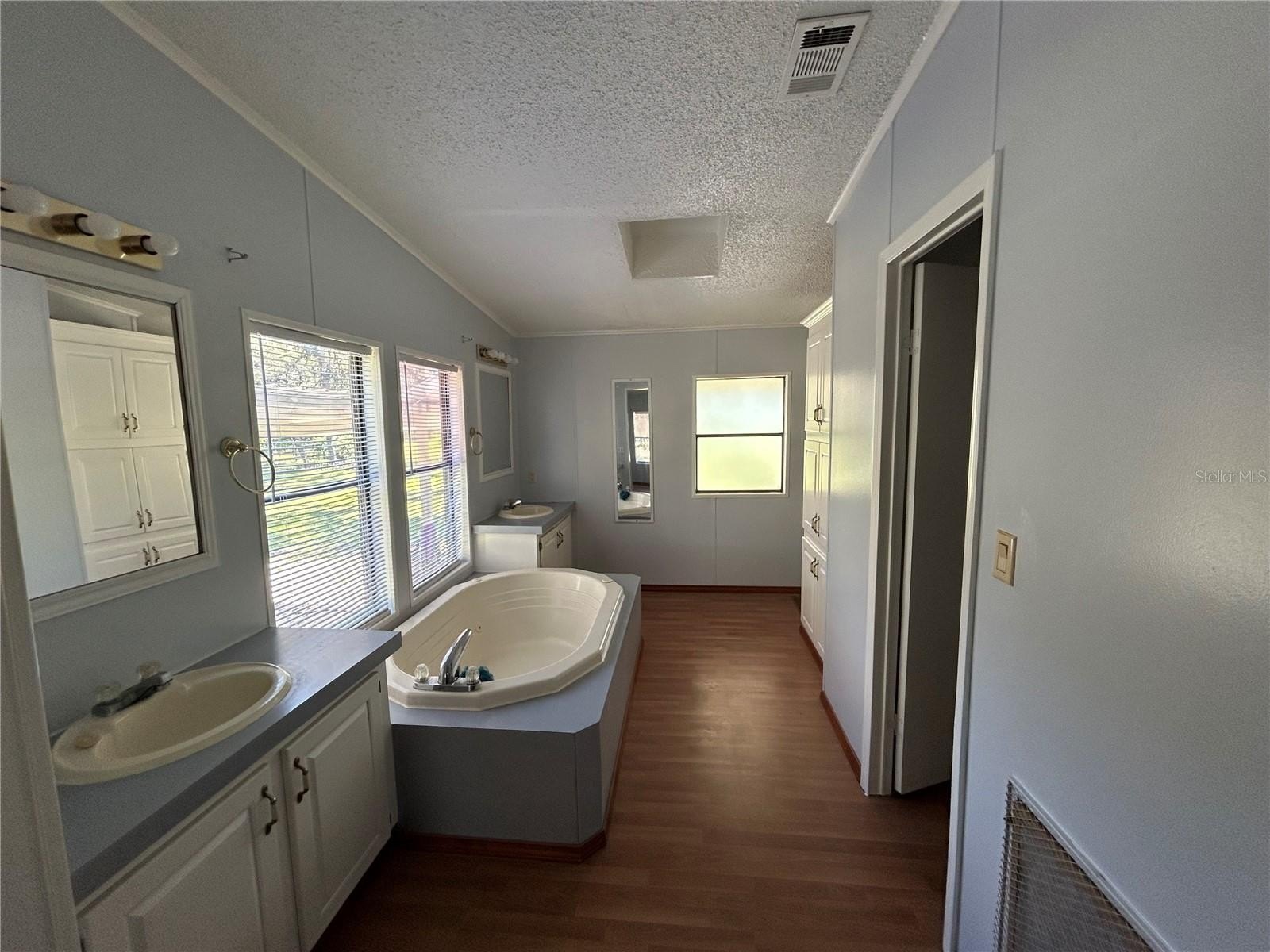 POLK CITY, Florida, 33868, United States, 5 Bedrooms Bedrooms, ,3 BathroomsBathrooms,Residential,For Sale,1984061