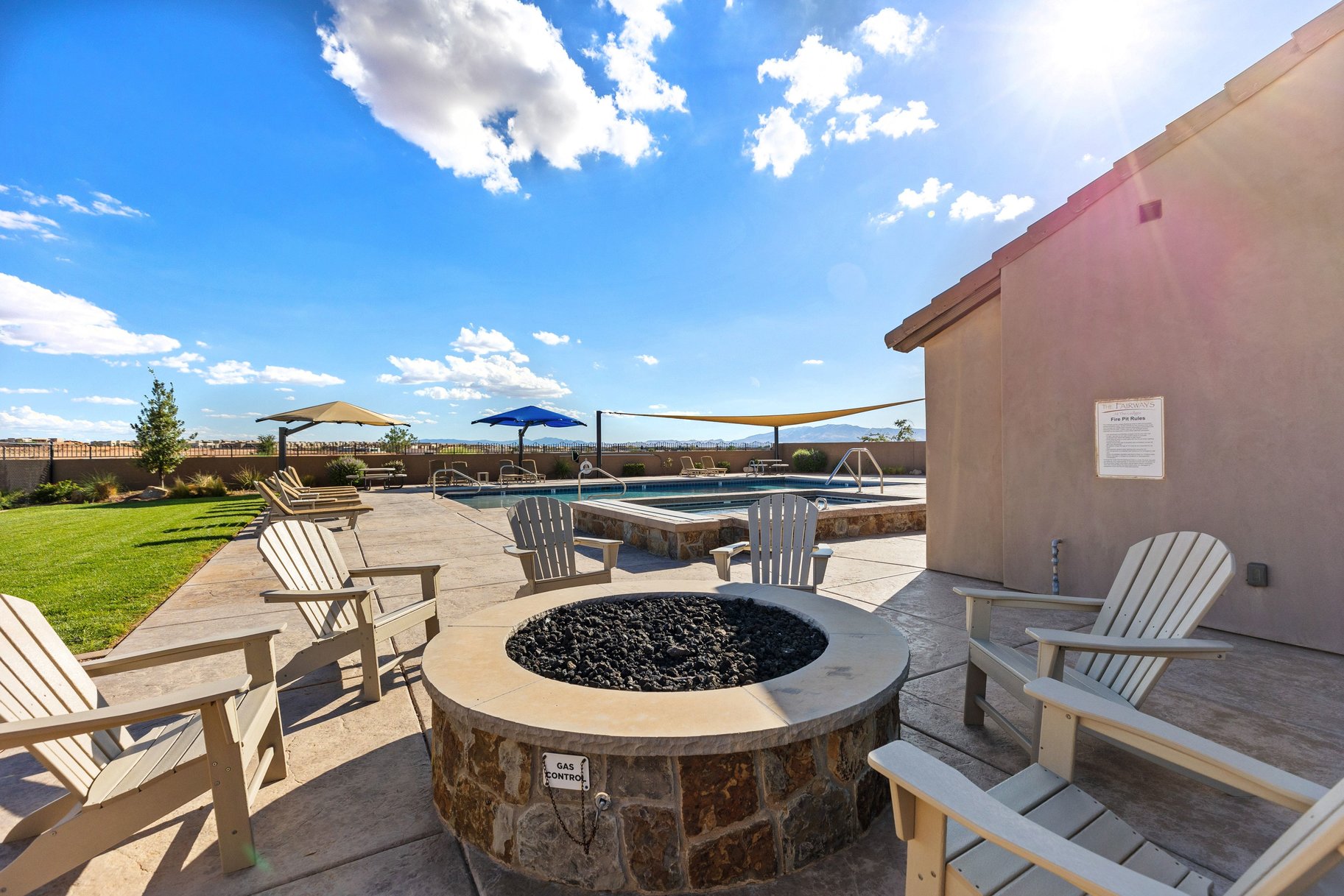  Desert Fairway Retreat with Short Term Investment Opportunity - 物件實景