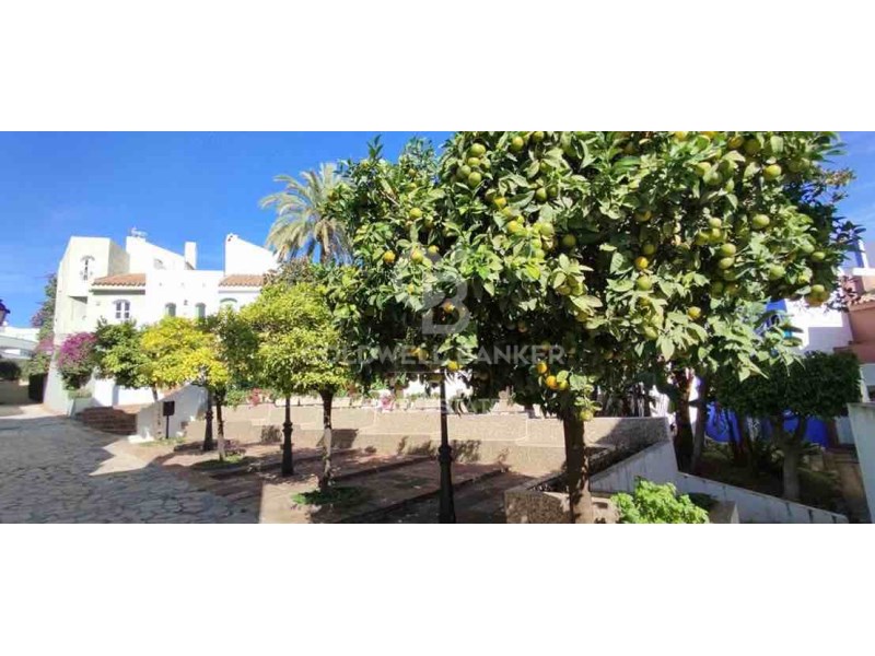 M?laga, Marbella, Nueva Andaluc?a M?laga, Marbella, Marbella, Andalusia, ES, 5 Bedrooms Bedrooms, ,4 BathroomsBathrooms,Residential,For Sale,M?laga, Marbella, Nueva Andaluc?a M?laga, Marbella,1675321