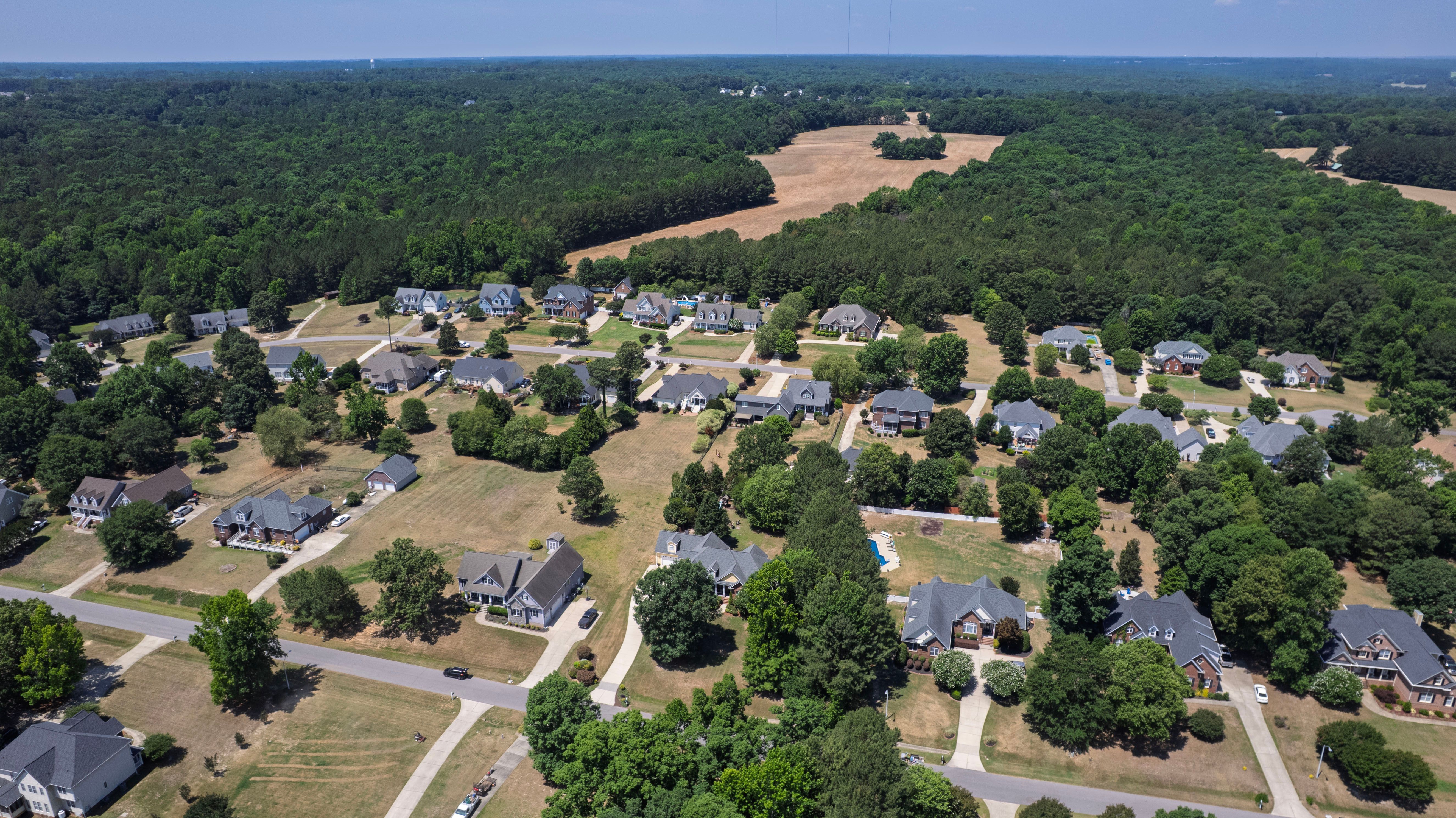  1305 Brook Hill Drive, Clayton, NC 27520 - 物件實景