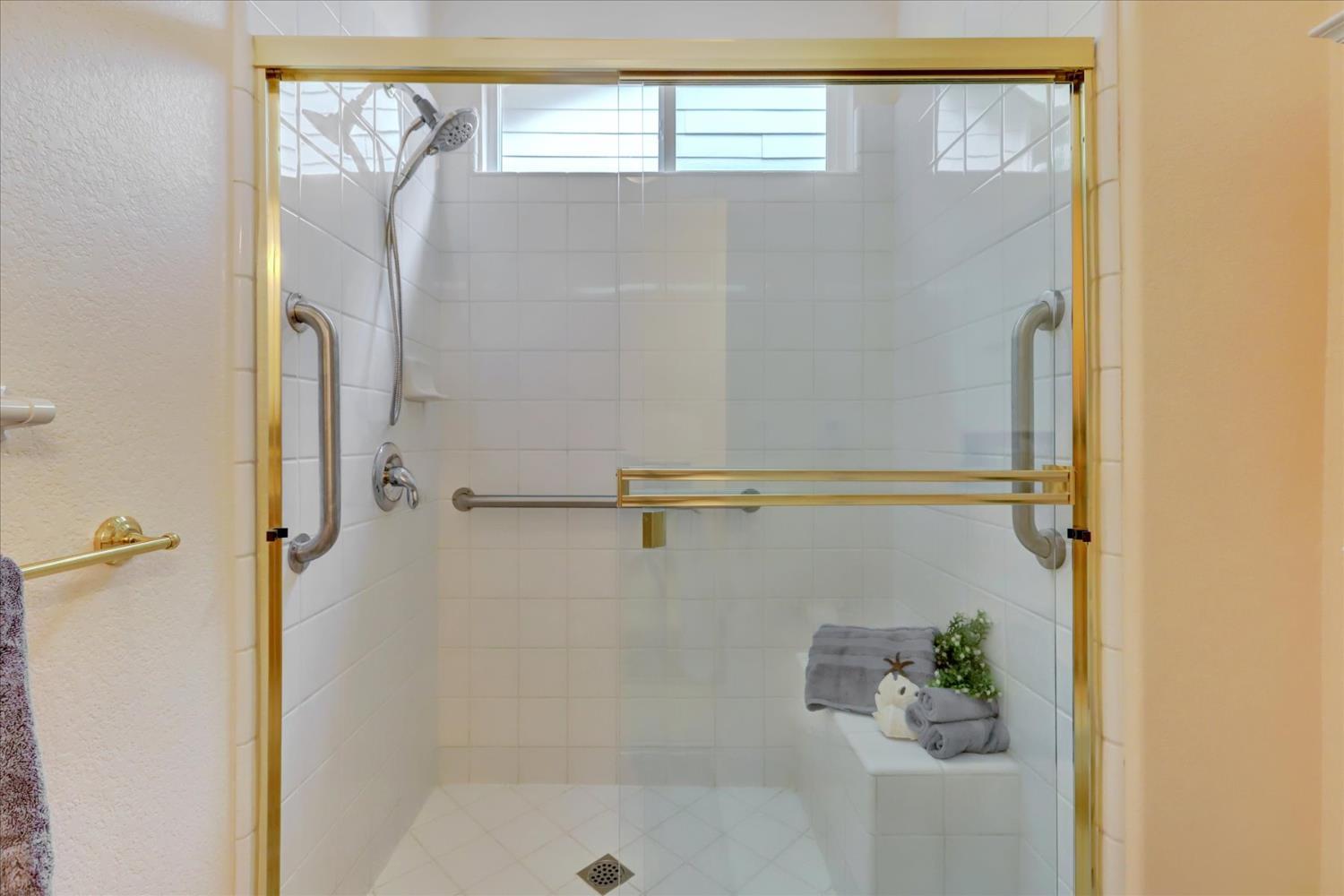 Grass Valley, California, 95945, United States, 2 Bedrooms Bedrooms, ,2 BathroomsBathrooms,Residential,For Sale,1990236