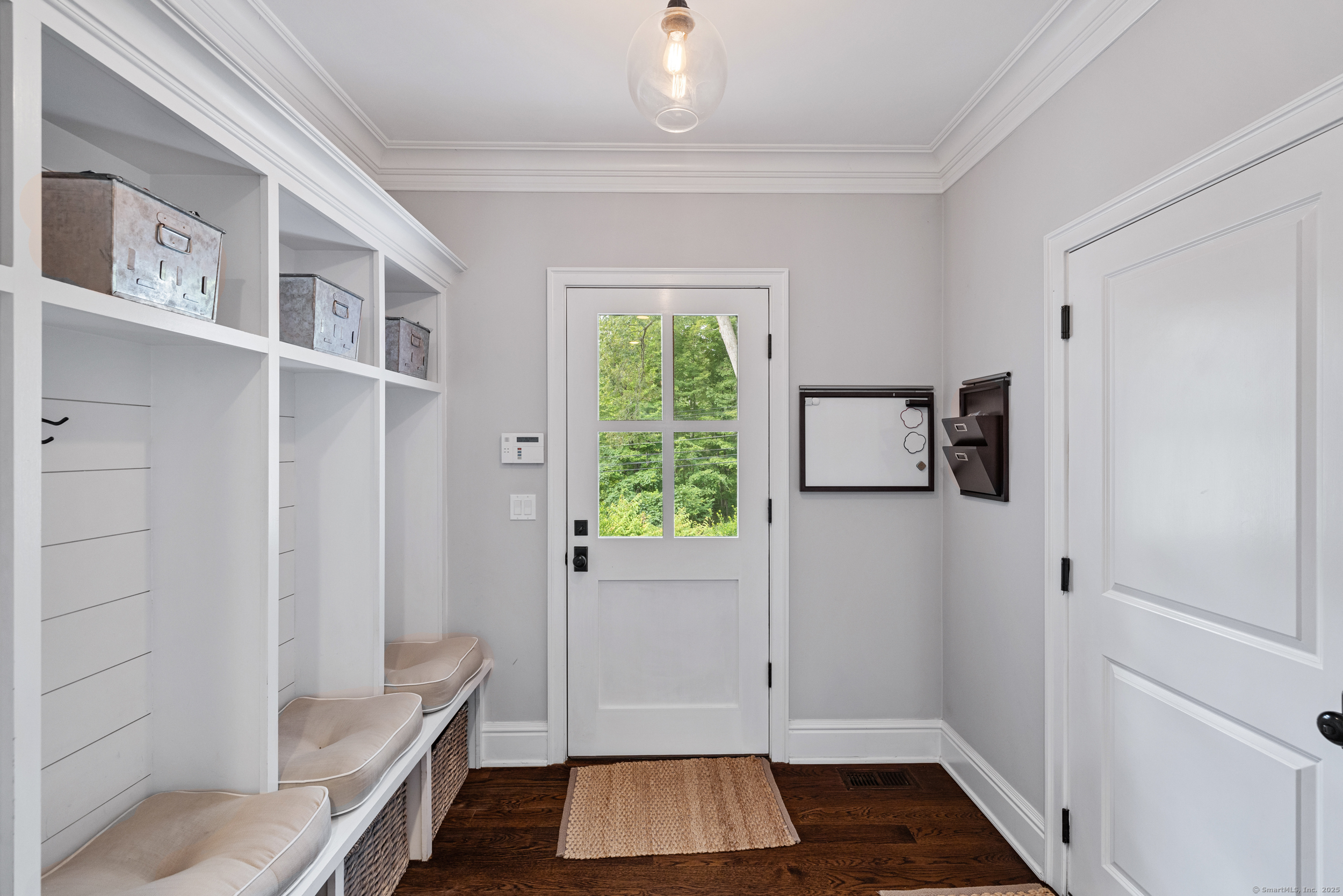 Weston, Connecticut, 06883, United States, 5 Bedrooms Bedrooms, ,5 BathroomsBathrooms,Residential,For Sale,1938850