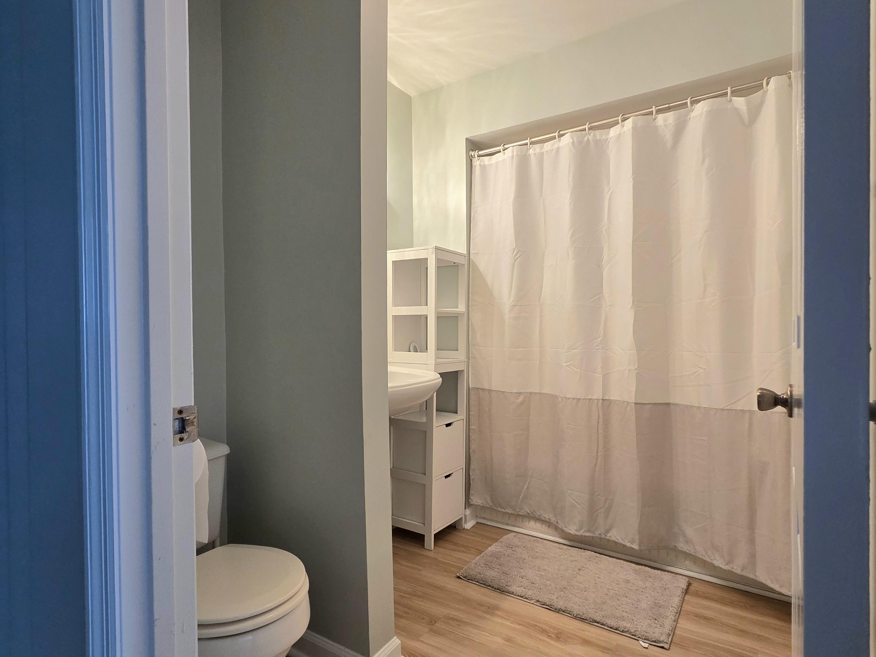 Emerald Isle, North Carolina, 28594, United States, 6 Bedrooms Bedrooms, ,4 BathroomsBathrooms,Residential,For Sale,1983472