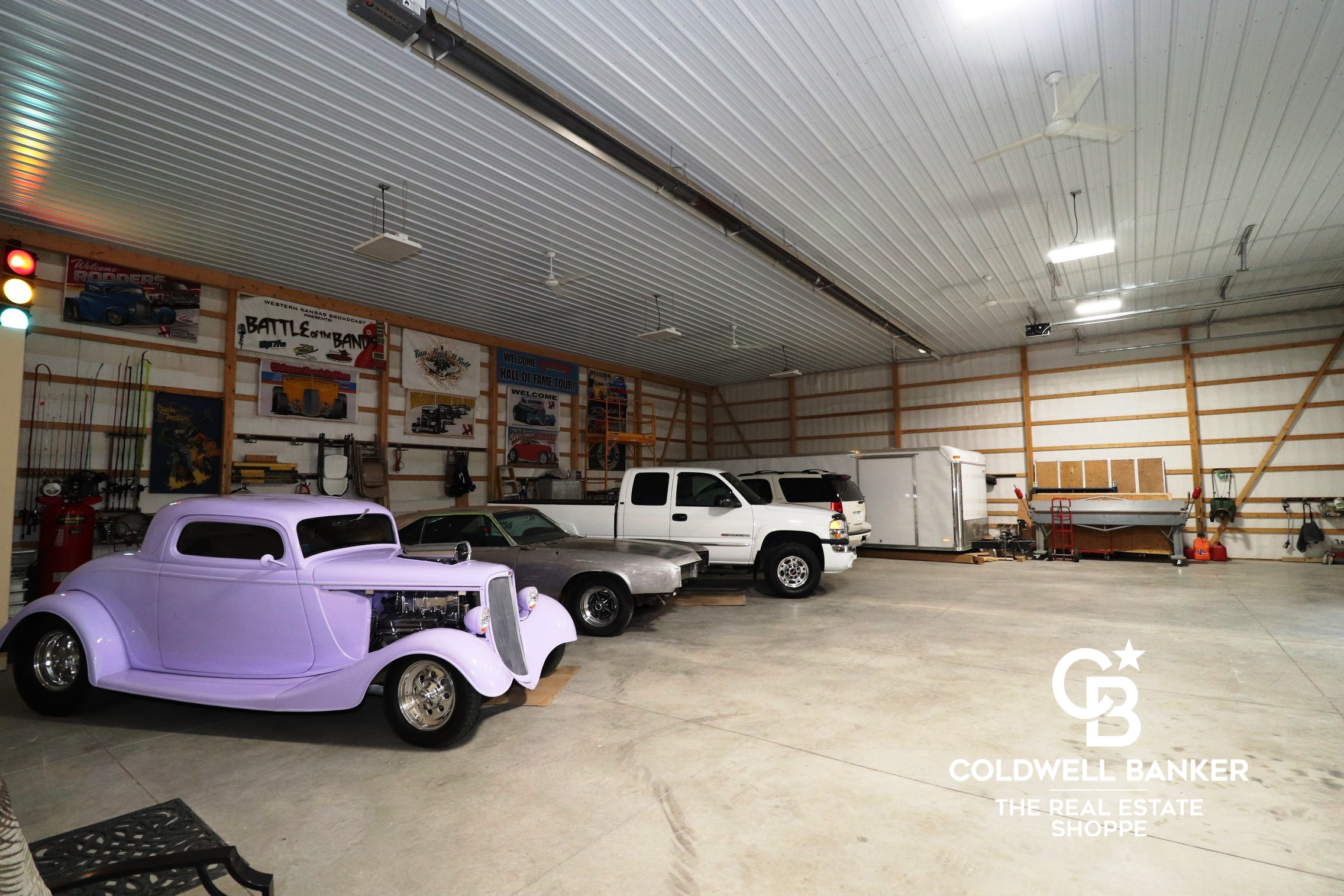 Garden City, Kansas, 67846, United States, 2 Bedrooms Bedrooms, ,Residential,For Sale,1890004
