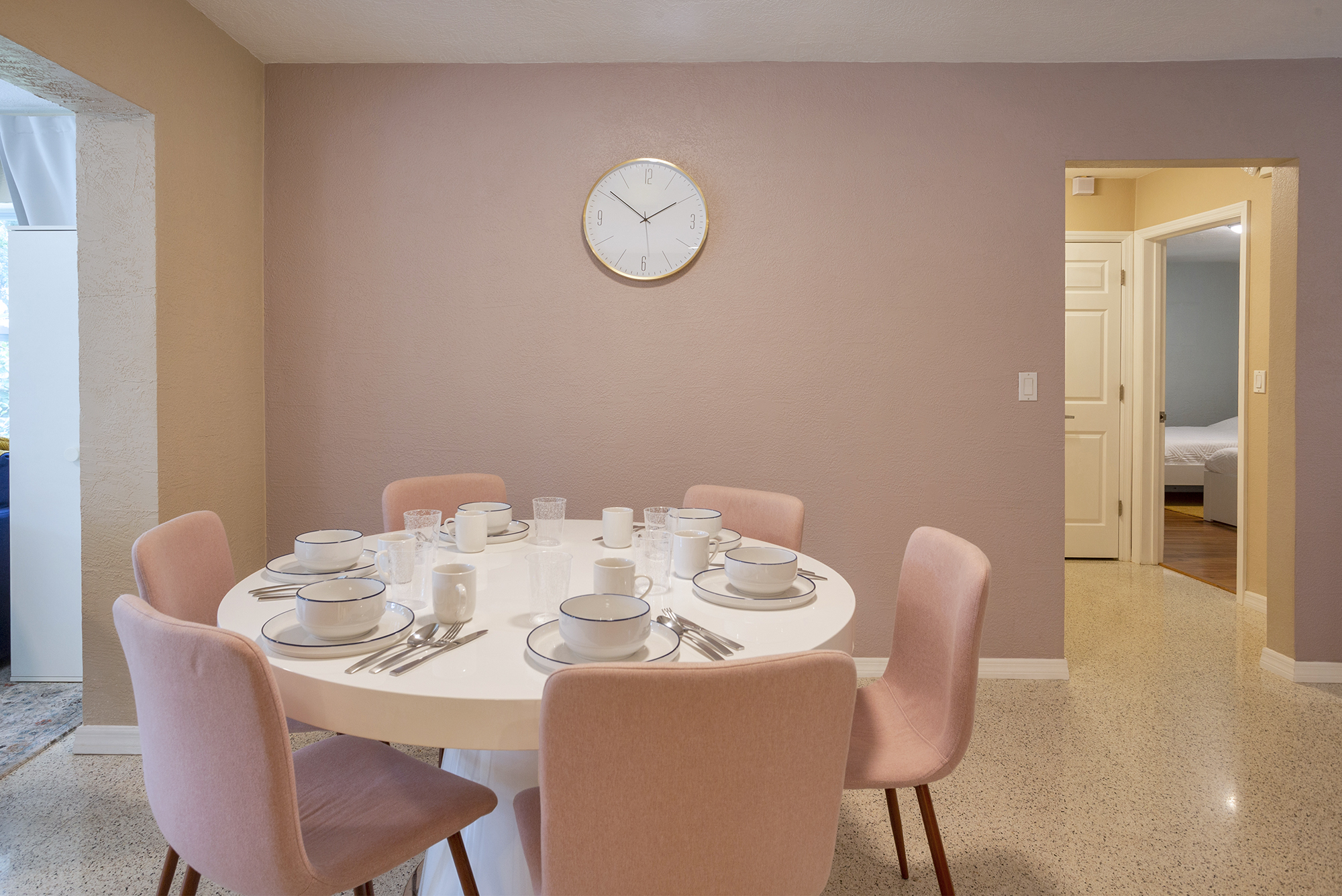 Largo, Florida, 33770, United States, 2 Bedrooms Bedrooms, ,2 BathroomsBathrooms,Residential,For Sale,1979255