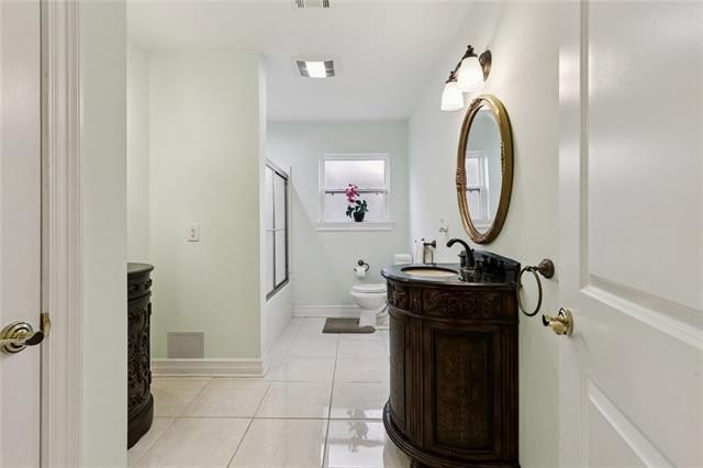 New Orleans, Louisiana, 70122, United States, 5 Bedrooms Bedrooms, ,3 BathroomsBathrooms,Residential,For Sale,1980126