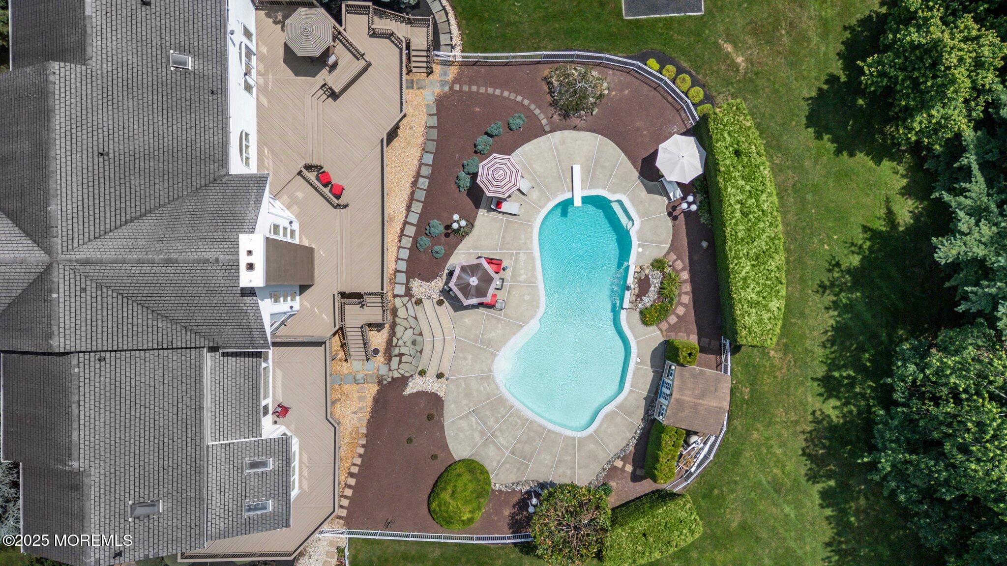 Manalapan, New Jersey, 07726, United States, 5 Bedrooms Bedrooms, ,7 BathroomsBathrooms,Residential,For Sale,1979083