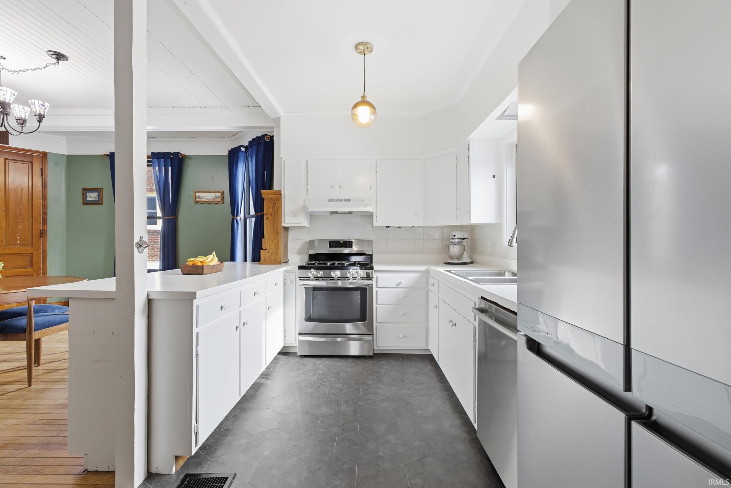 Bloomington, Indiana, 47401, United States, 4 Bedrooms Bedrooms, ,4 BathroomsBathrooms,Residential,For Sale,2013996