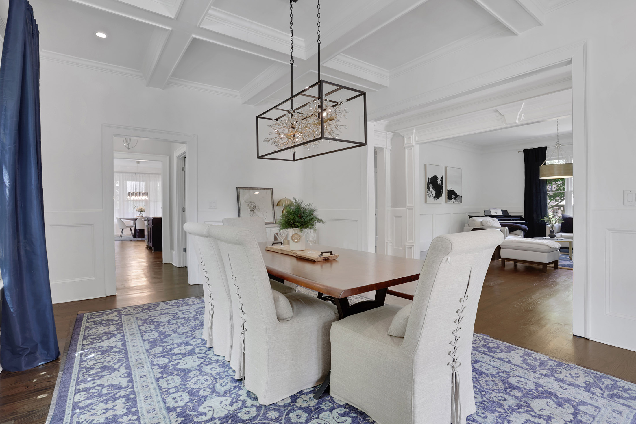  Sophisticated Brick Residence in Coveted Brookhaven Location - 物件實景