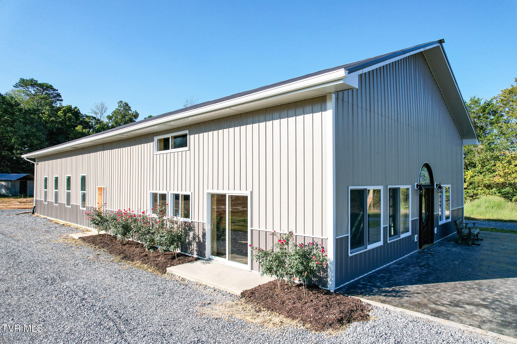Mosheim, Tennessee, 37818, United States, 2 Bedrooms Bedrooms, ,2 BathroomsBathrooms,Residential,For Sale,1923482
