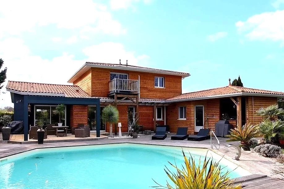 Gujan-Mestras, New Aquitaine, 33470, FR, 5 Bedrooms Bedrooms, ,3 BathroomsBathrooms,Residential,For Sale,1626924