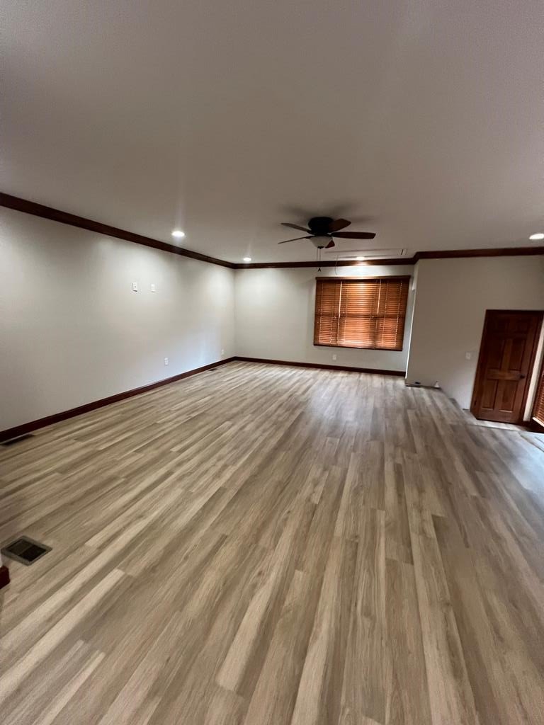 Pikeville, Kentucky, 41501, United States, 4 Bedrooms Bedrooms, ,5 BathroomsBathrooms,Residential,For Sale,1916464