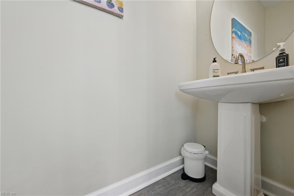 Norfolk Va, Virginia, 23518, United States, 2 Bedrooms Bedrooms, ,3 BathroomsBathrooms,Residential,For Sale,1866768