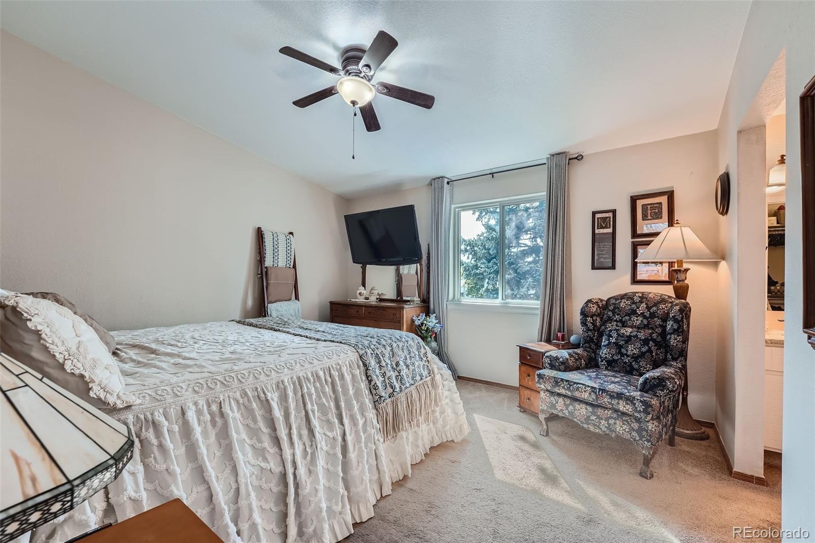Arvada, Colorado, 80003, United States, 4 Bedrooms Bedrooms, ,4 BathroomsBathrooms,Residential,For Sale,1870696