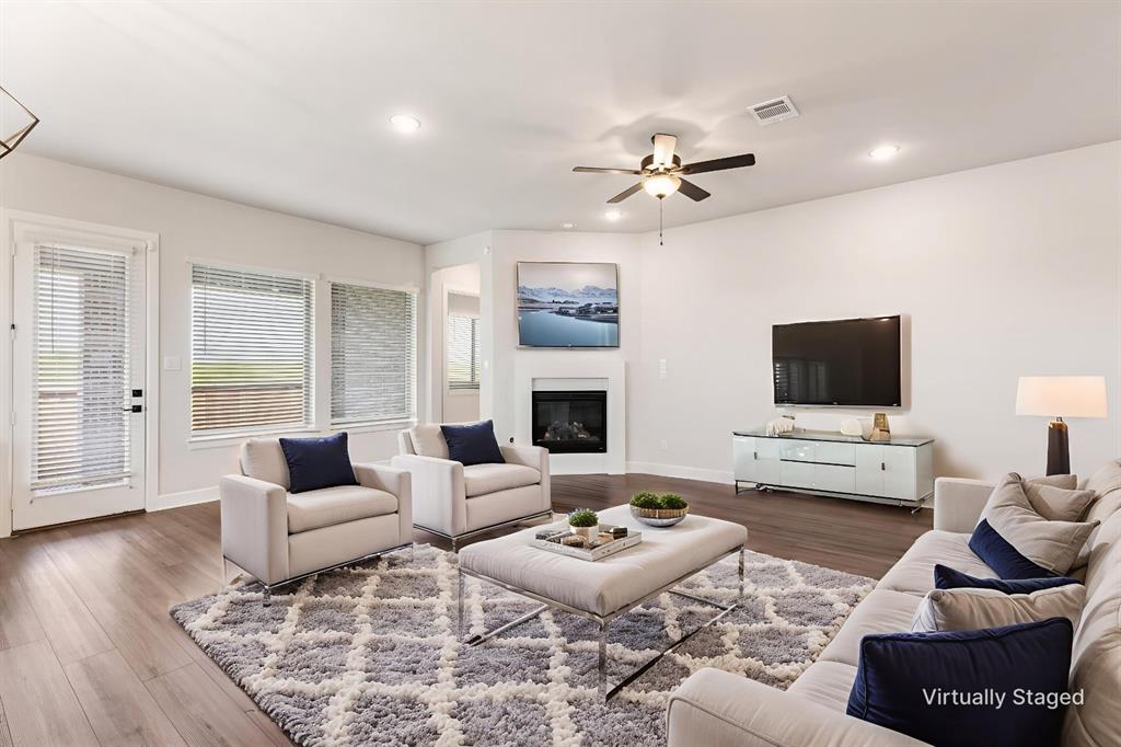 Mansfield, Texas, 76063, United States, 3 Bedrooms Bedrooms, ,2 BathroomsBathrooms,Residential,For Sale,1883184