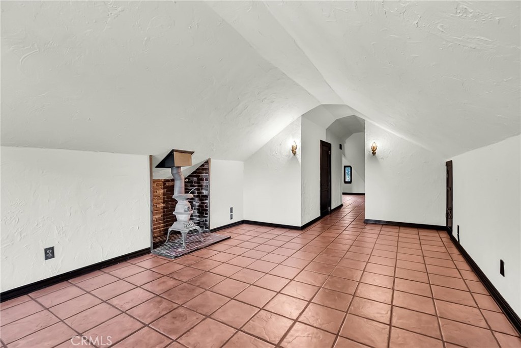 Riverside, California, 92507, United States, 4 Bedrooms Bedrooms, ,2 BathroomsBathrooms,Residential,For Sale,1999020