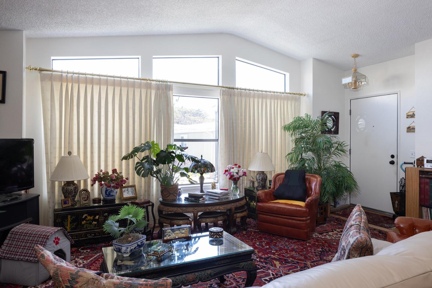 Pacific Grove, California, 93950, United States, 2 Bedrooms Bedrooms, ,2 BathroomsBathrooms,Residential,For Sale,1908415