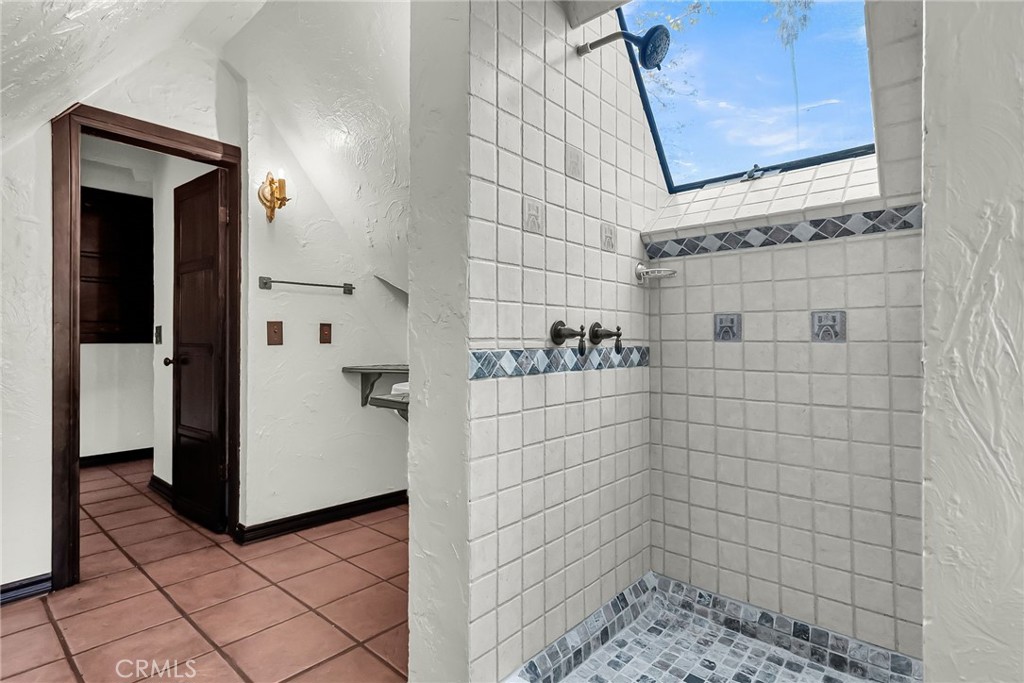 Riverside, California, 92507, United States, 4 Bedrooms Bedrooms, ,2 BathroomsBathrooms,Residential,For Sale,1999020