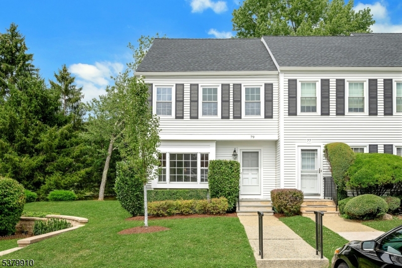 Mendham Boro, New Jersey, 07945, United States, 2 Bedrooms Bedrooms, ,3 BathroomsBathrooms,Residential,For Sale,1926186