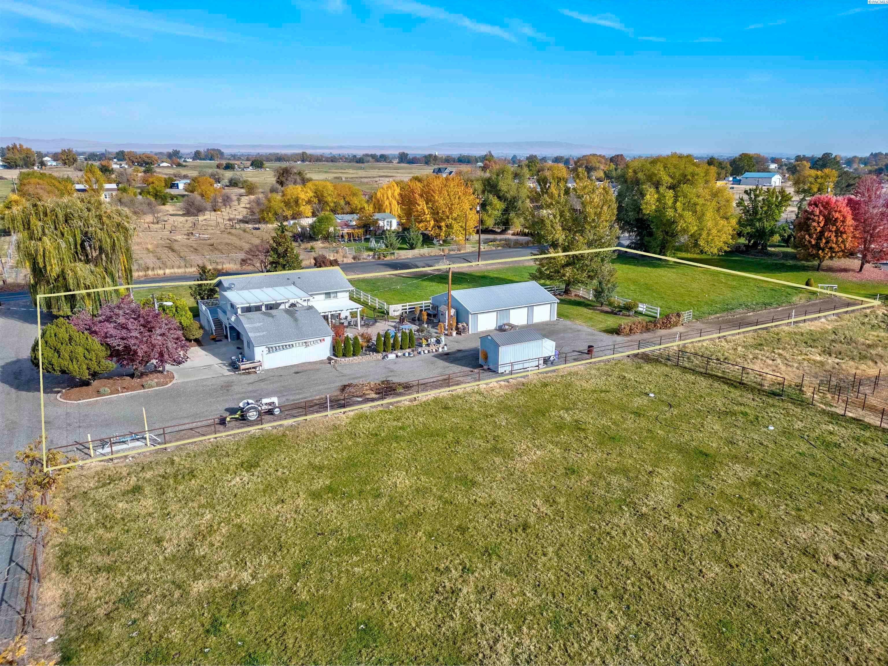 Prosser, Washington, 99350, United States, 4 Bedrooms Bedrooms, ,1 BathroomBathrooms,Residential,For Sale,1984108