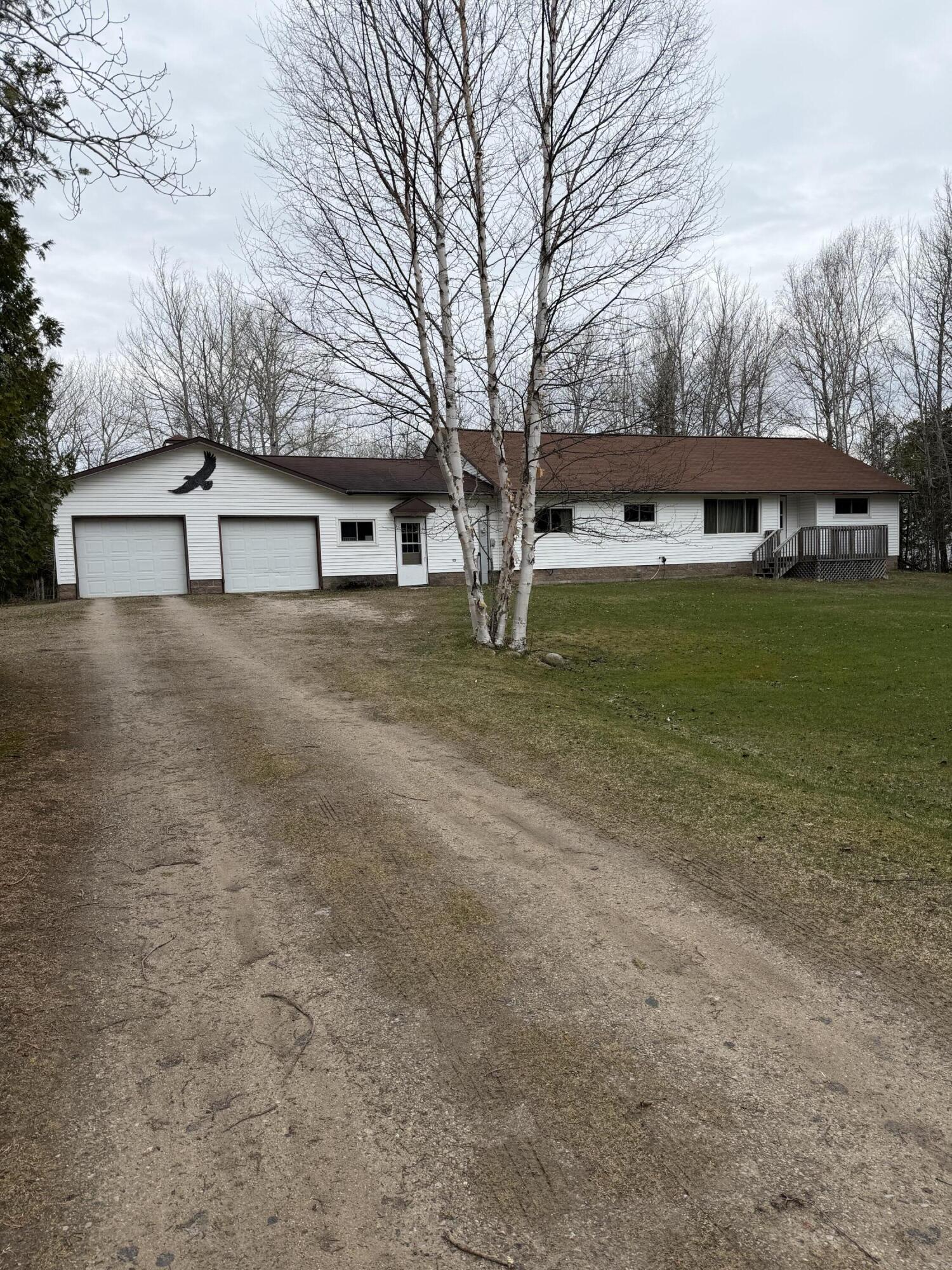 Spring Bay Rd, DE Tour Village, MI 49725