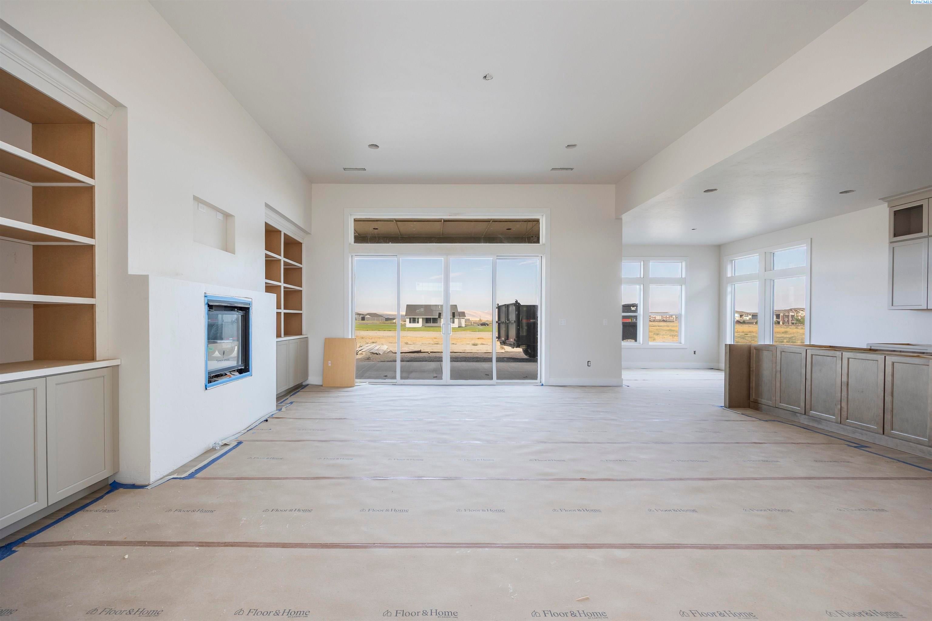 Kennewick, Washington, 99338, United States, 4 Bedrooms Bedrooms, ,3 BathroomsBathrooms,Residential,For Sale,1835478